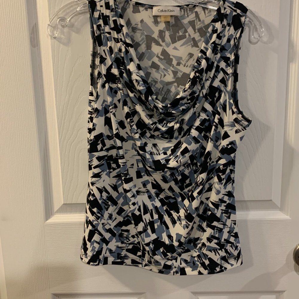 Calvin Klein - Petite Medium Sleeveless Dress Shirt